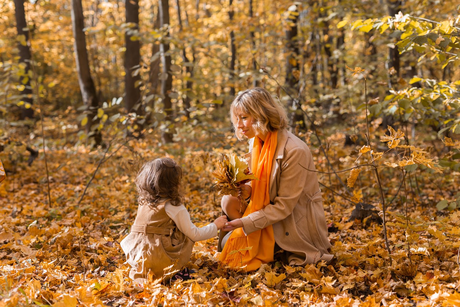 E's and P's with Falling Leaves: Tips to Strengthen Your Child's Language and Thinking